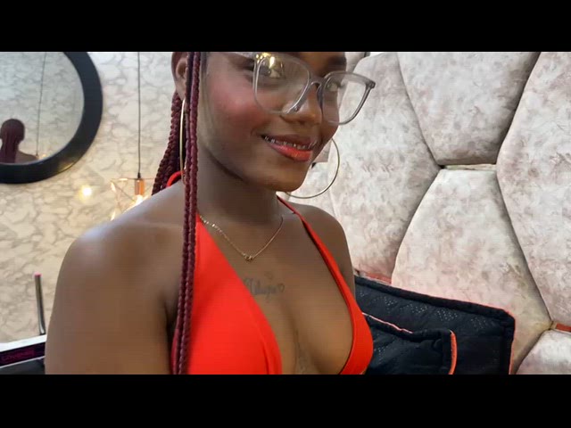 Preview 4: EXOTICEBONY Ich will deinen Schwanz, der jedes Loch in mir fuellt Heiße Verführung